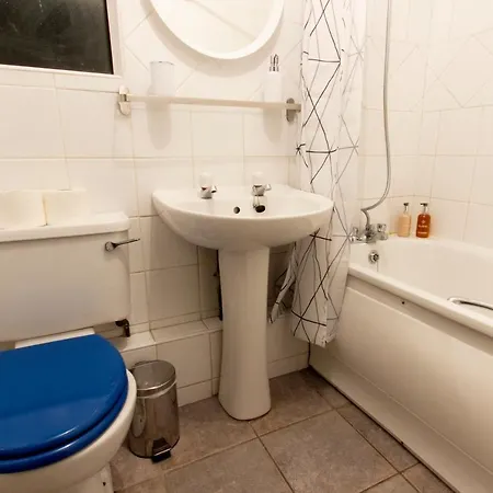 Refurnished Vintage Charming 2 Bedroom In Temple Bar * Dublin