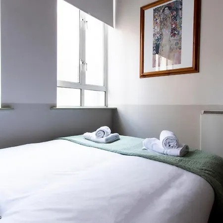 Refurnished Vintage Charming 2 Bedroom In Temple Bar Dublin