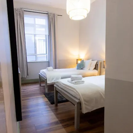 Refurnished Vintage Charming 2 Bedroom In Temple Bar