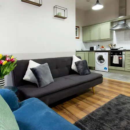 Refurnished Vintage Charming 2 Bedroom In Temple Bar *