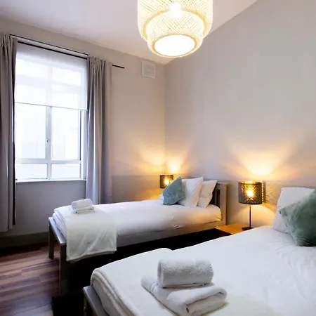 Refurnished Vintage Charming 2 Bedroom In Temple Bar * Dublin